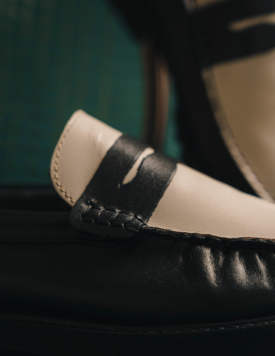 Leather Loafers Black/White