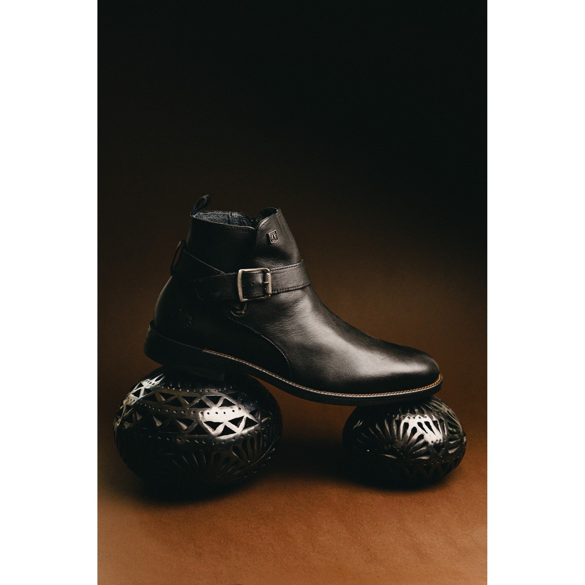 BLACK PEPPERS Black Leather BIKER