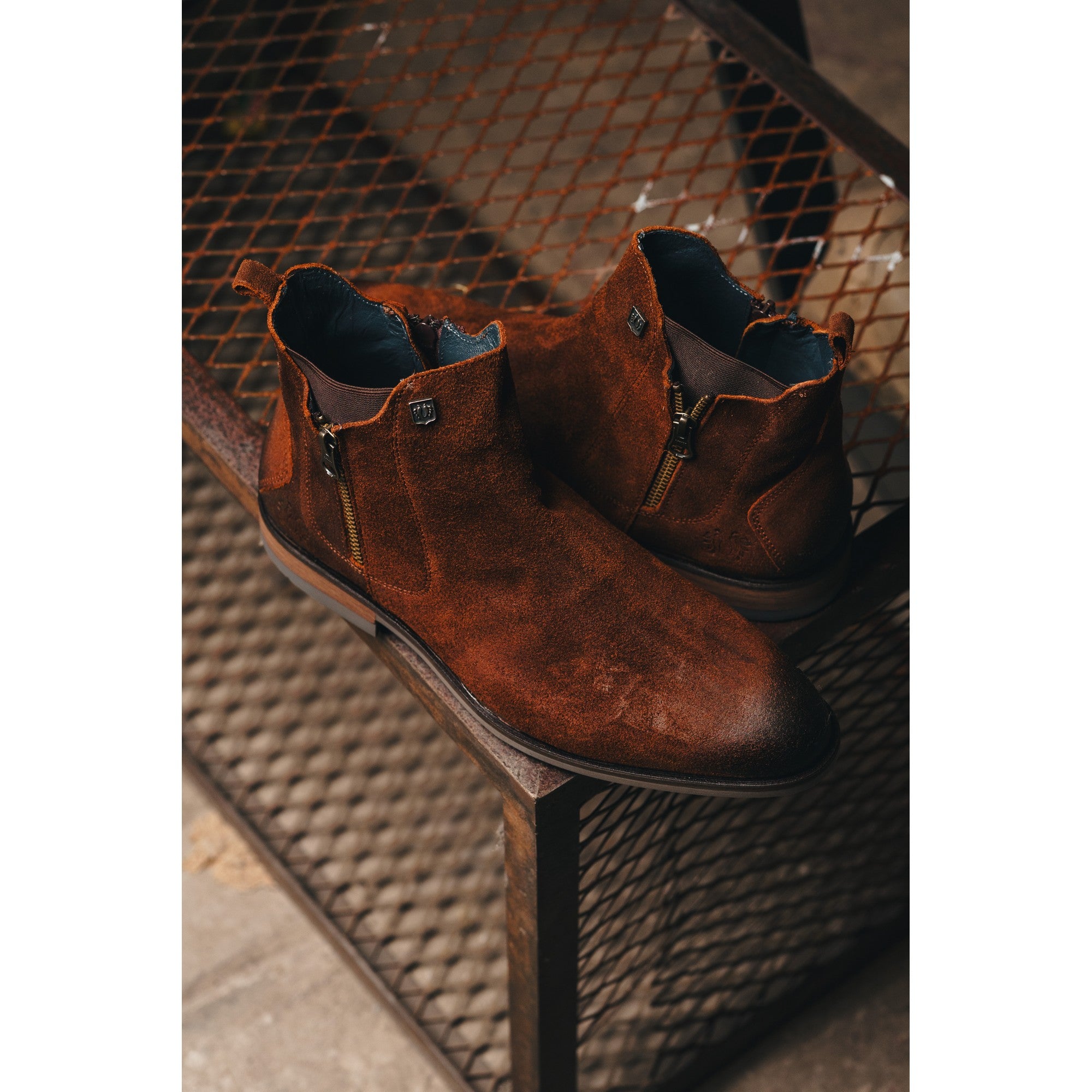 BLACK PEPPERS Camel Suede ROCKSTAR CHELSEA