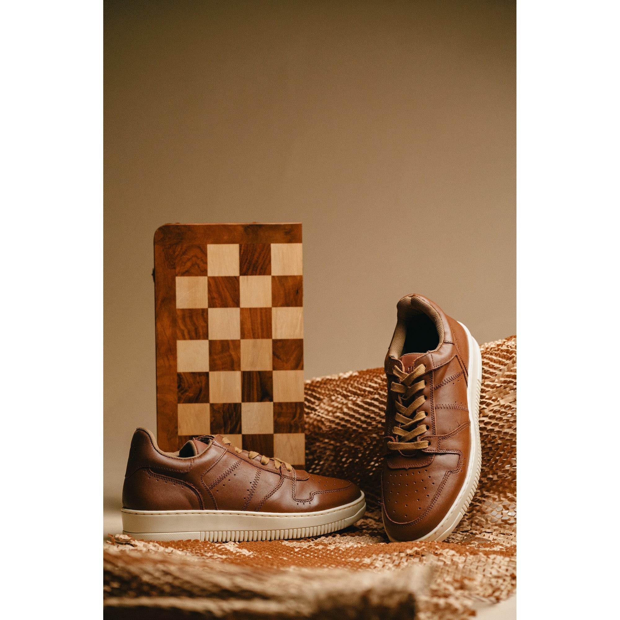 BLACK PEPPERS Lowtop Leather Sneaker CRUISE Camel