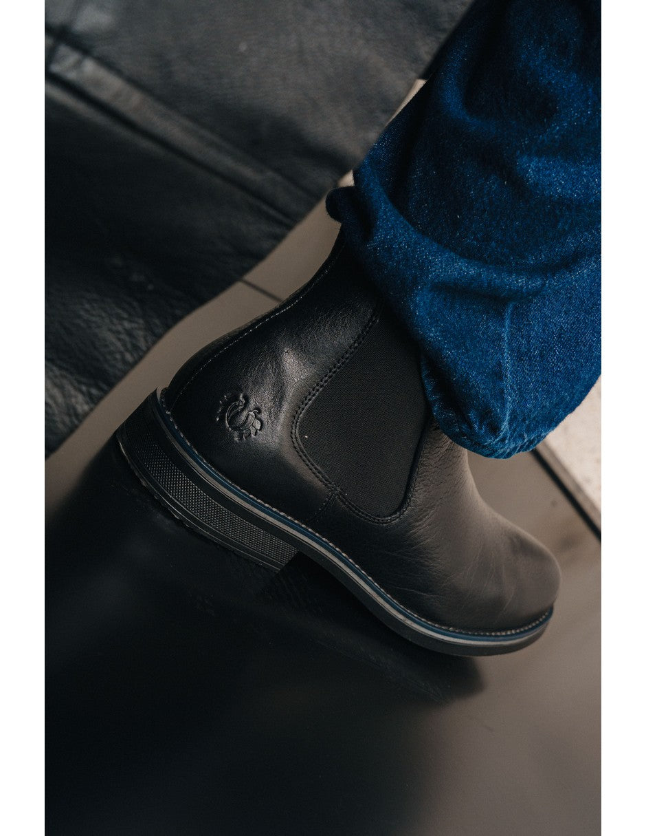 Black Leather CLASSIC CHELSEA