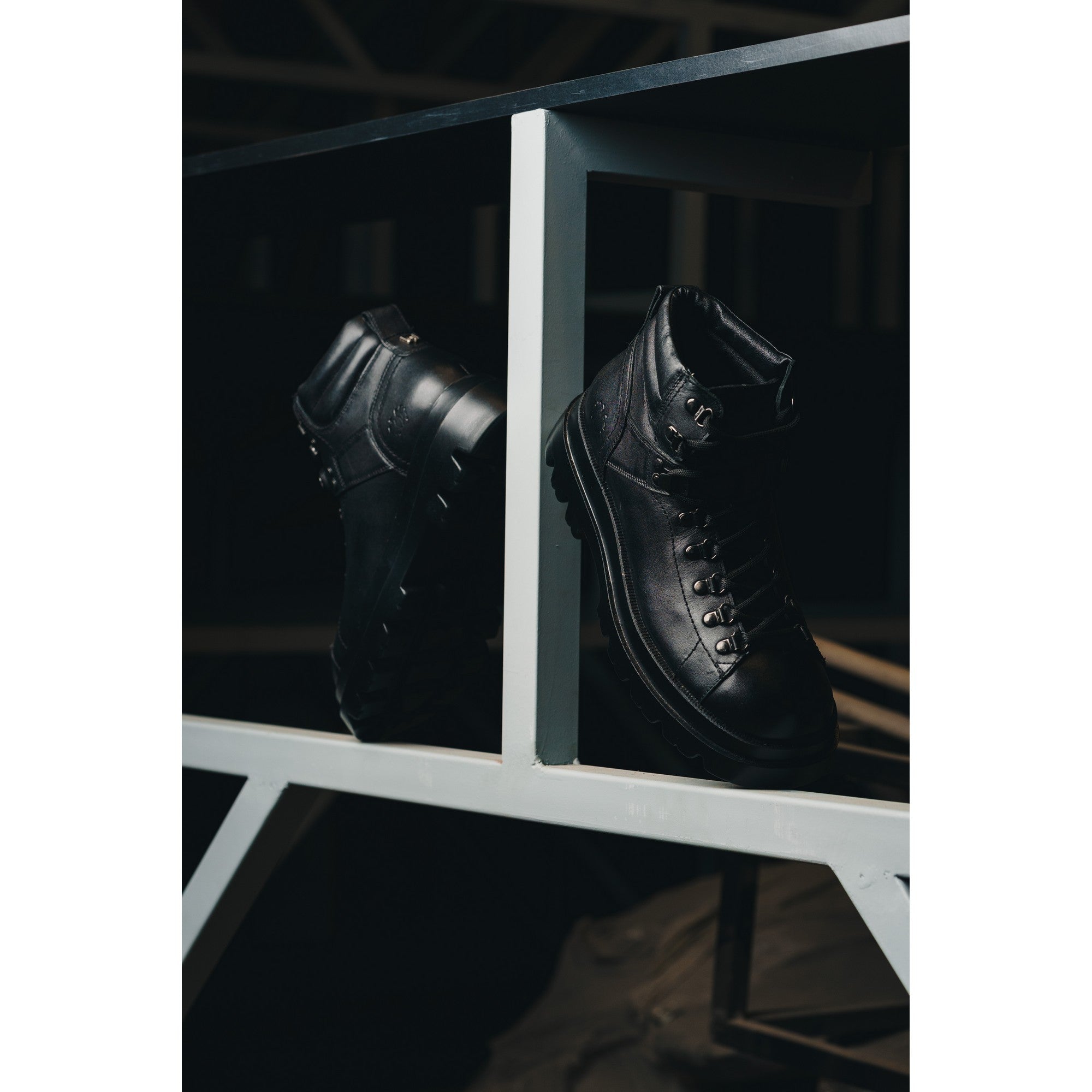 BLACK PEPEPRS Black Leather HIKER BOOTS