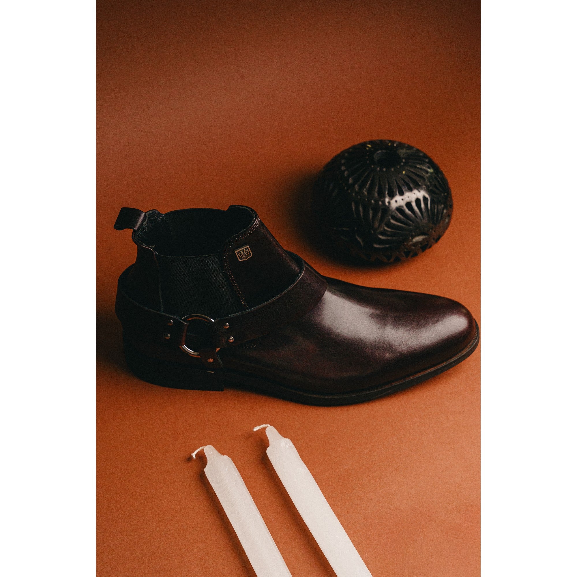 BLACK PEPPERS Red Wine Leather LACE CHELSEA