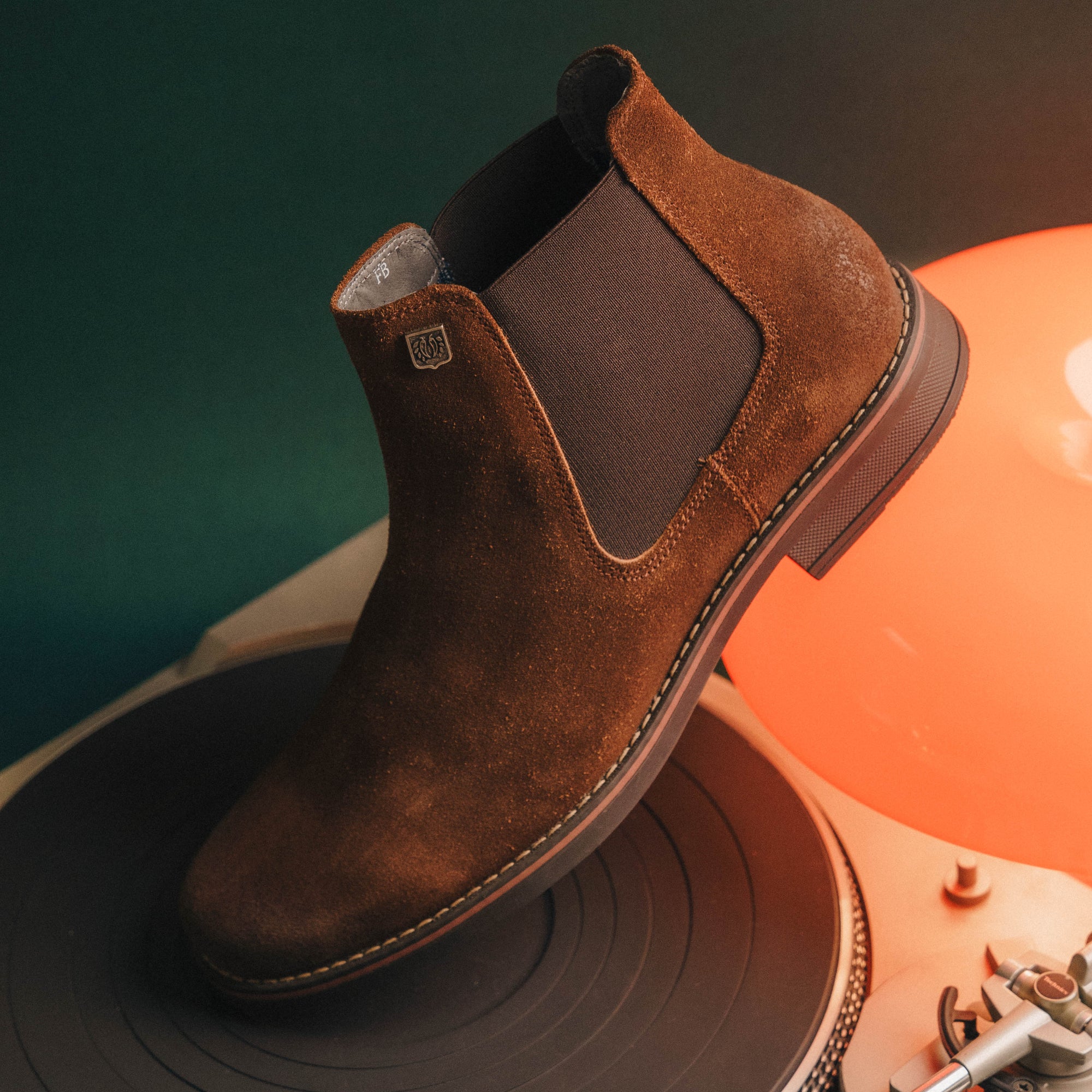 BLACK PEPPERS Camel Suede Leather CLASSIC CHELSEA