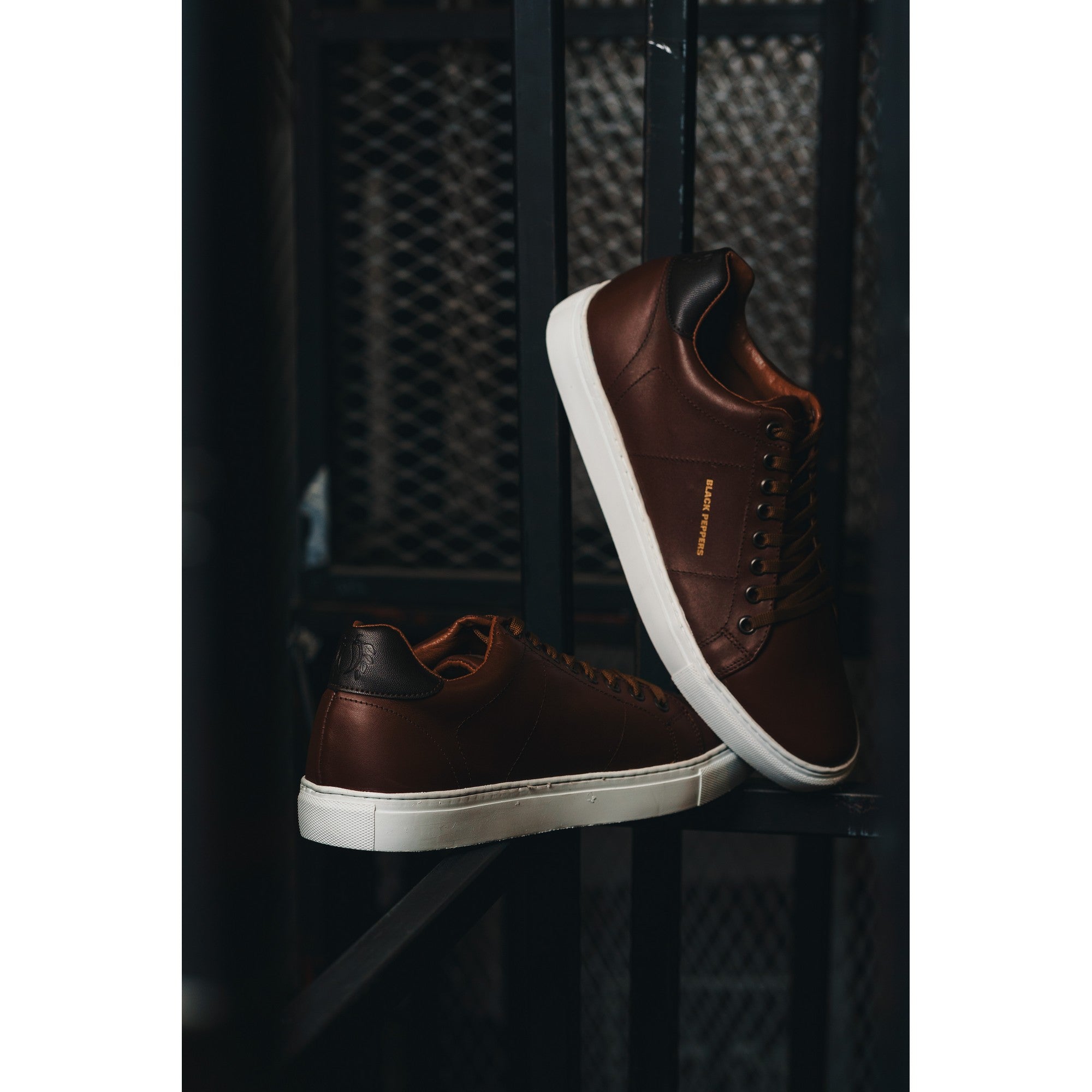 BLACK PEPPERS Lowtop Leather Sneaker CORE Camel