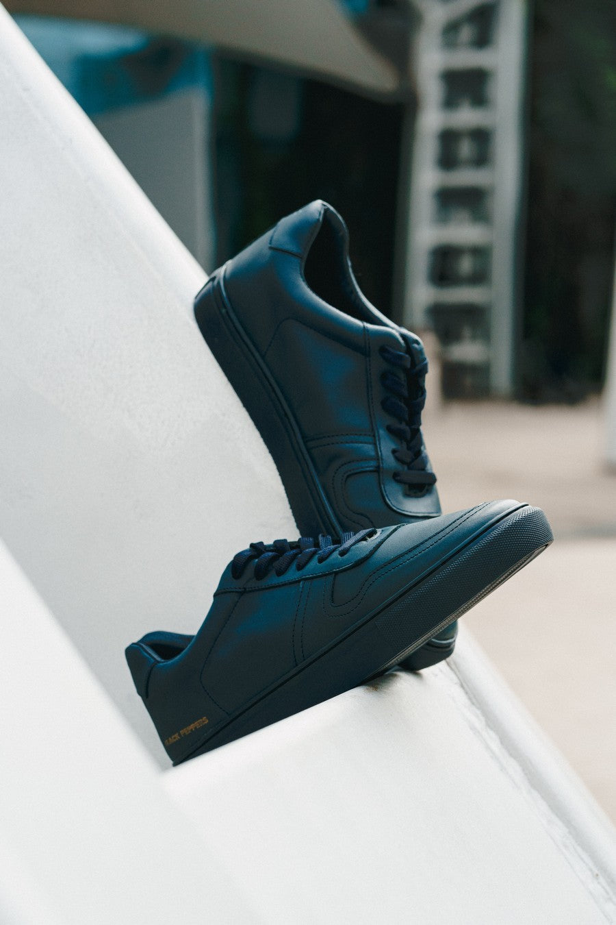 Tenis de Piel Black Peppers Lowtop Leather Sneaker TURIN Full Navy Blue