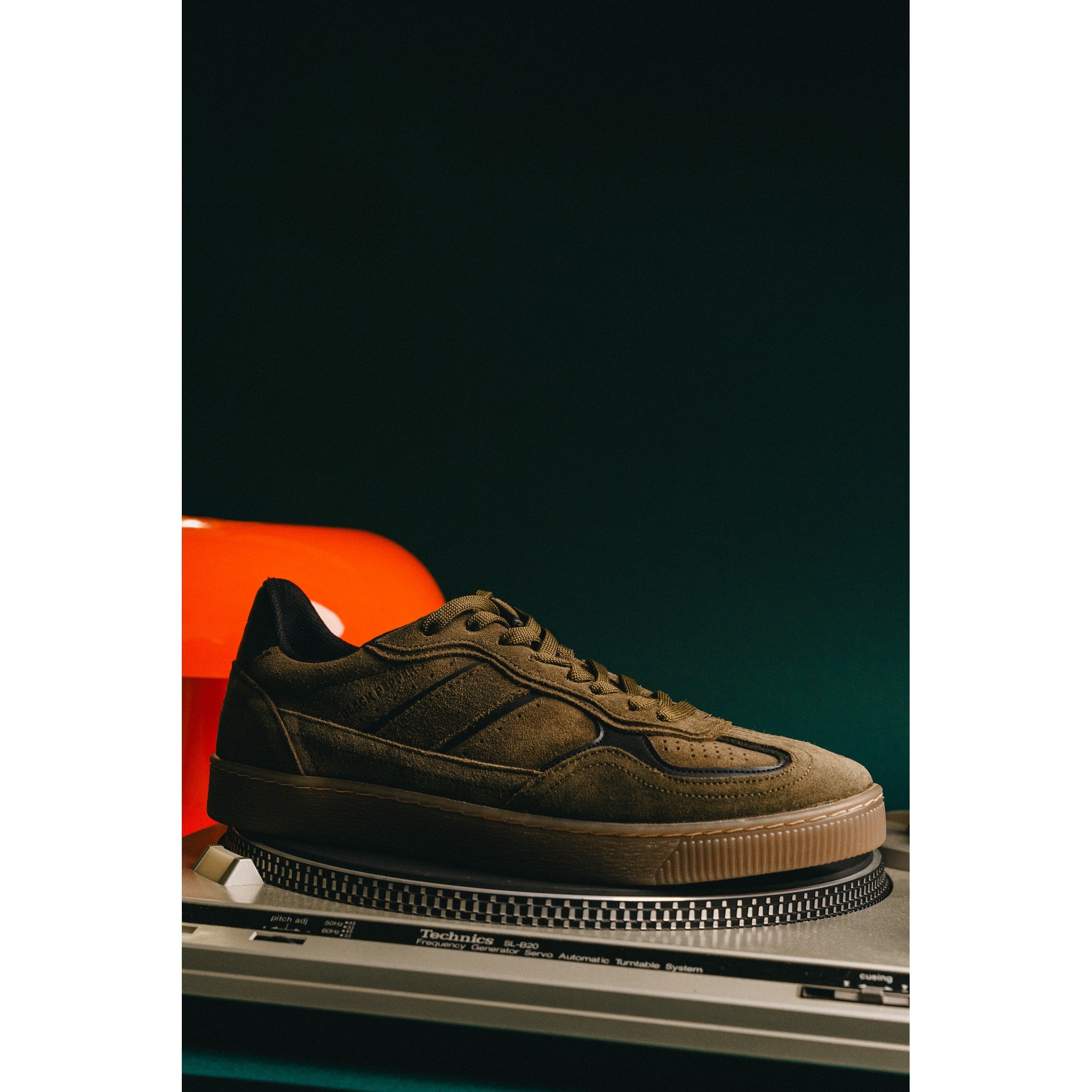 BLACK PEPPERS Lowtop Leather Sneaker PARMA Olive Green