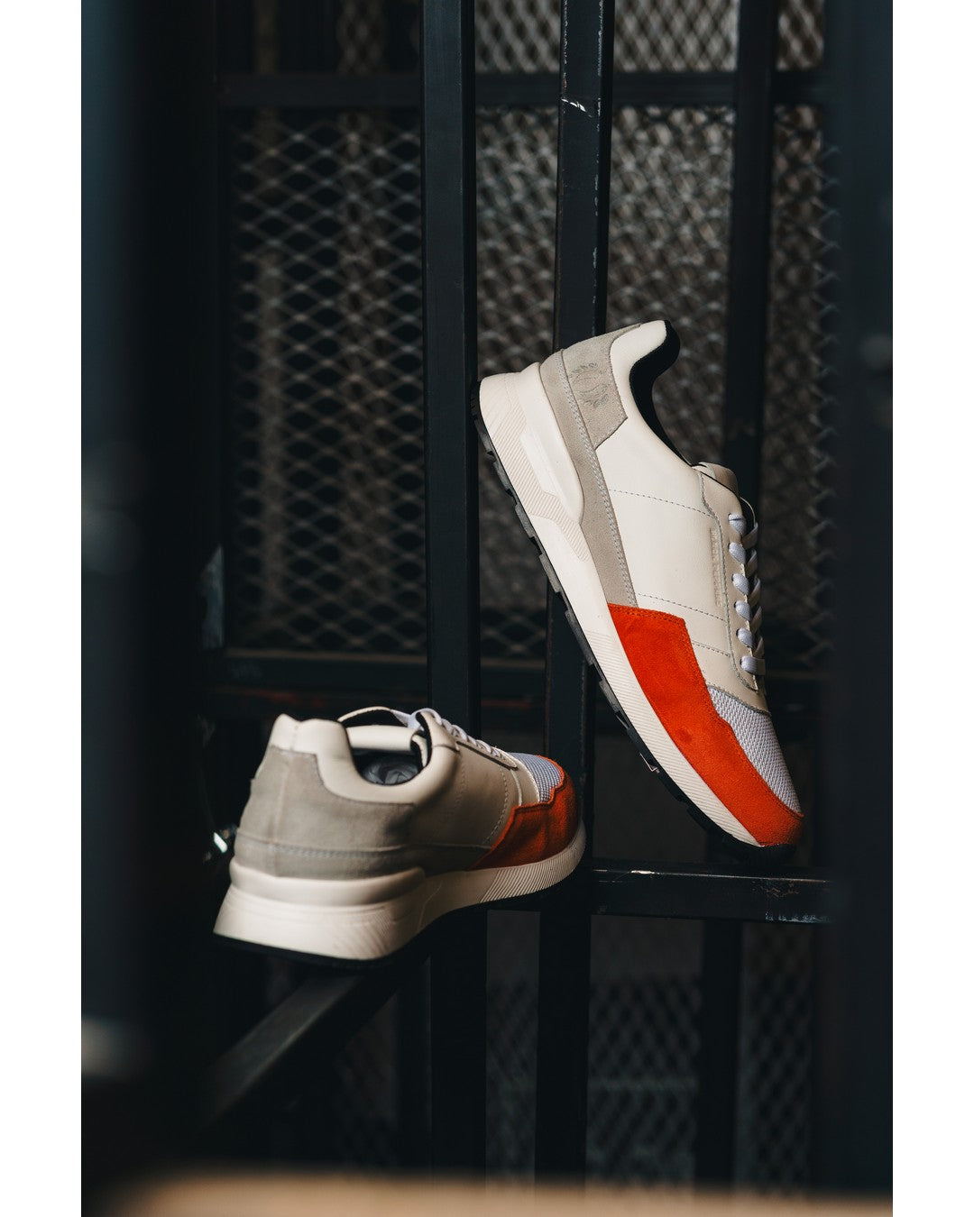 Tenis de Piel Black Peppers Trainer Leather Sneaker VERONA White/White Sole