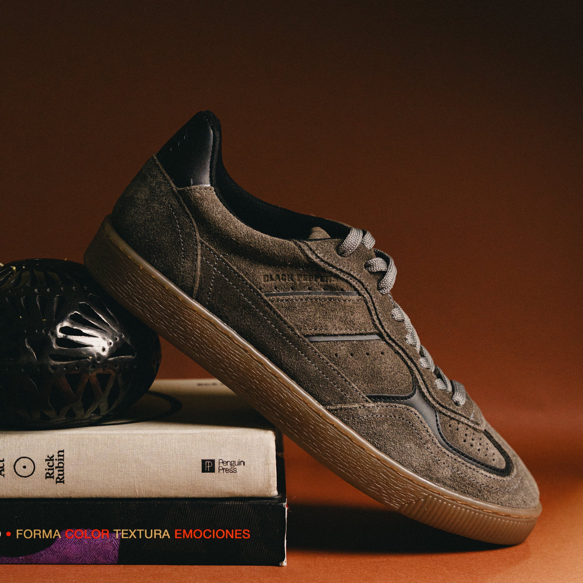 BLACK PEPPERS Lowtop Leather Sneaker PARMA Gris