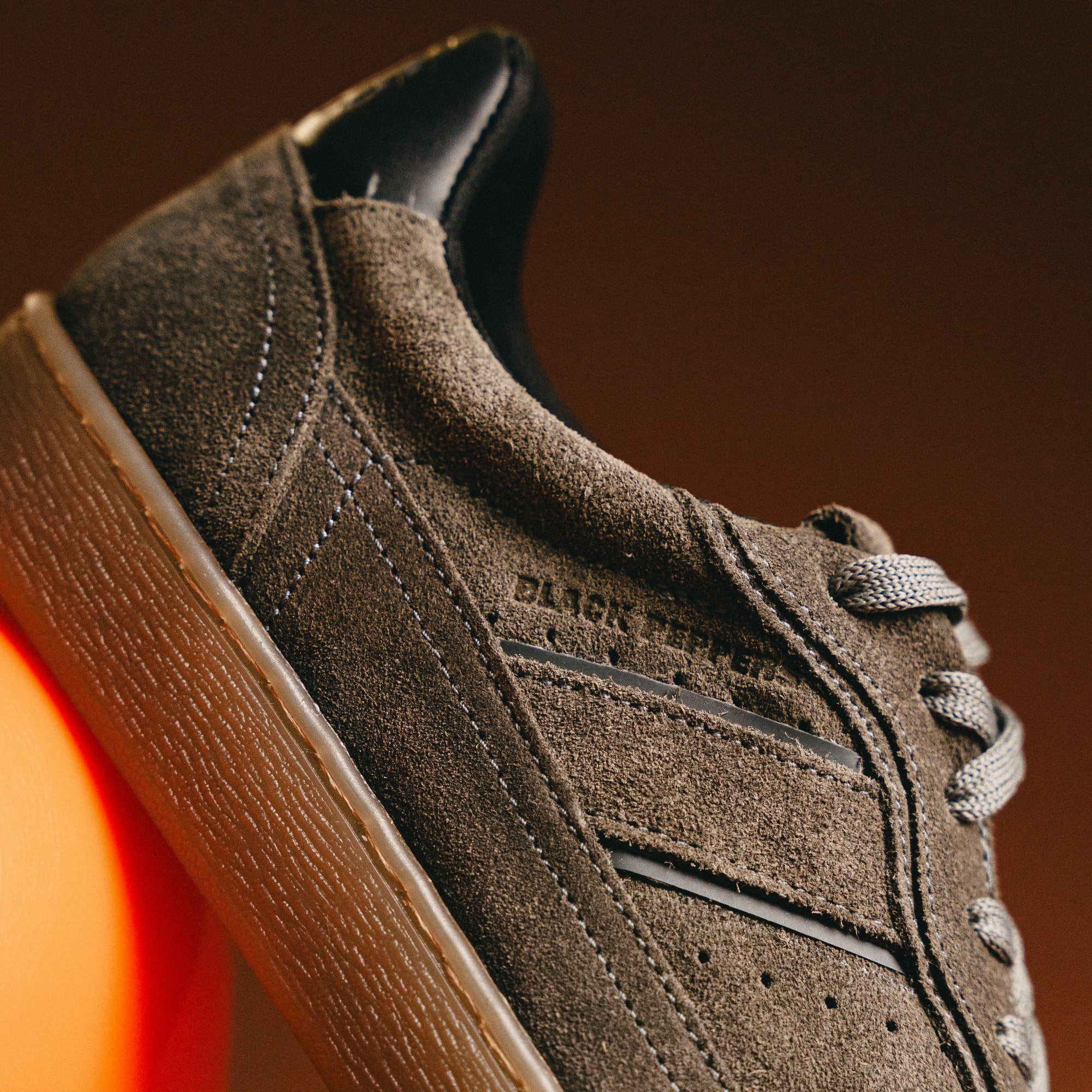 BLACK PEPPERS Lowtop Leather Sneaker PARMA Gris