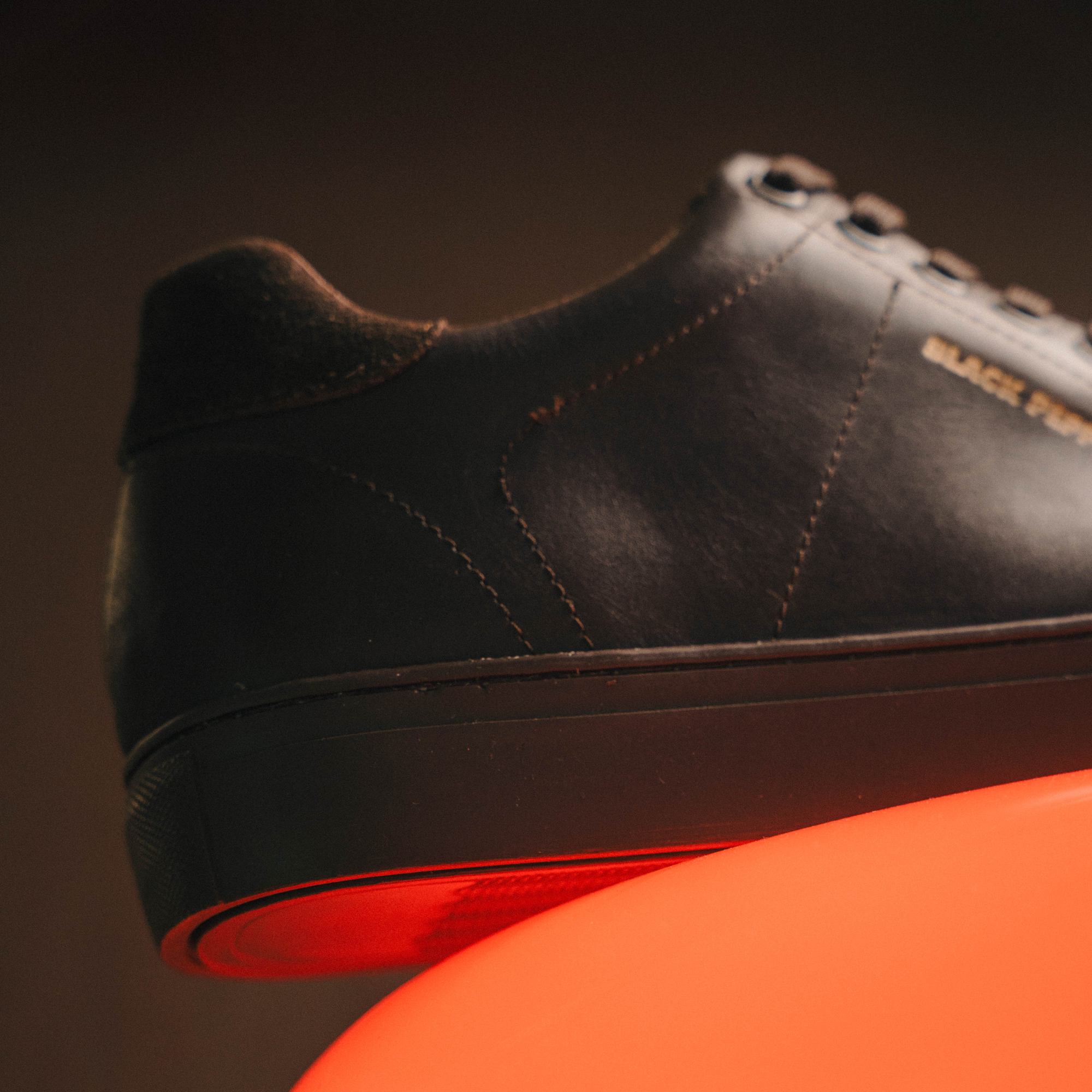 Lowtop Leather Sneaker CORE Chocolate