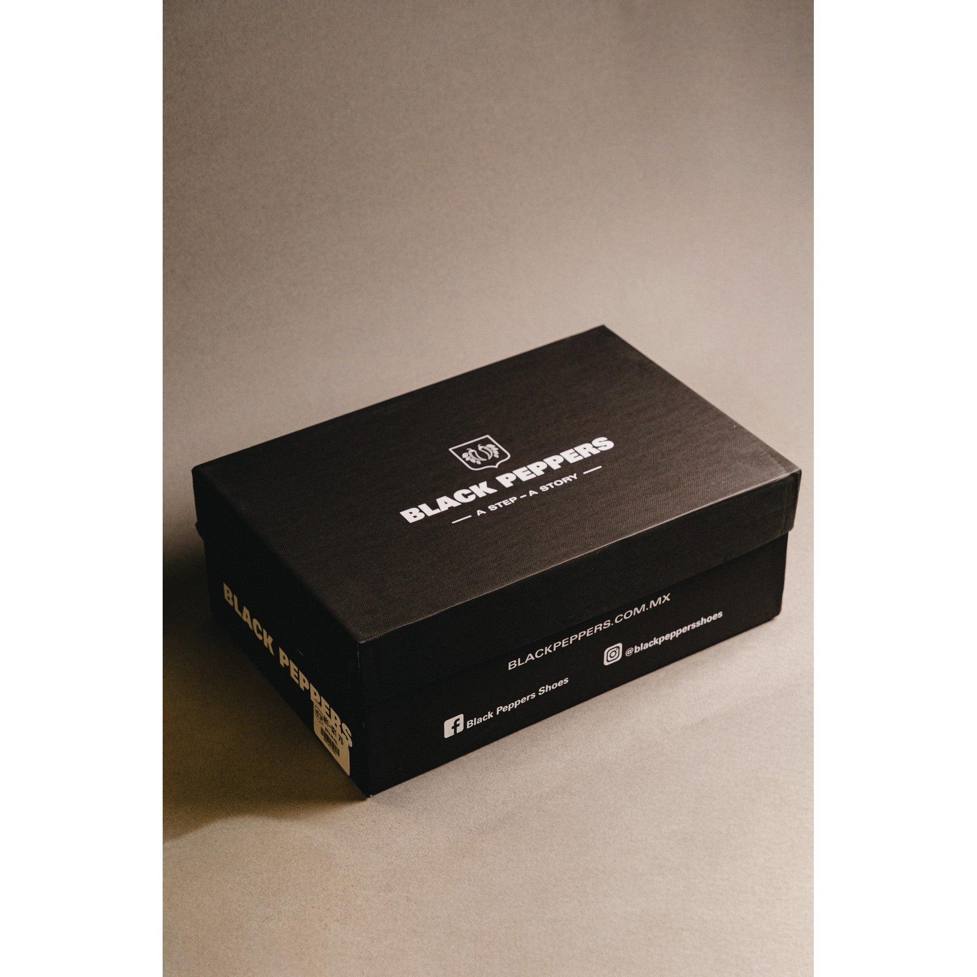 BLACK PEPPERS Lowtop Leather Sneaker TURIN Full Black