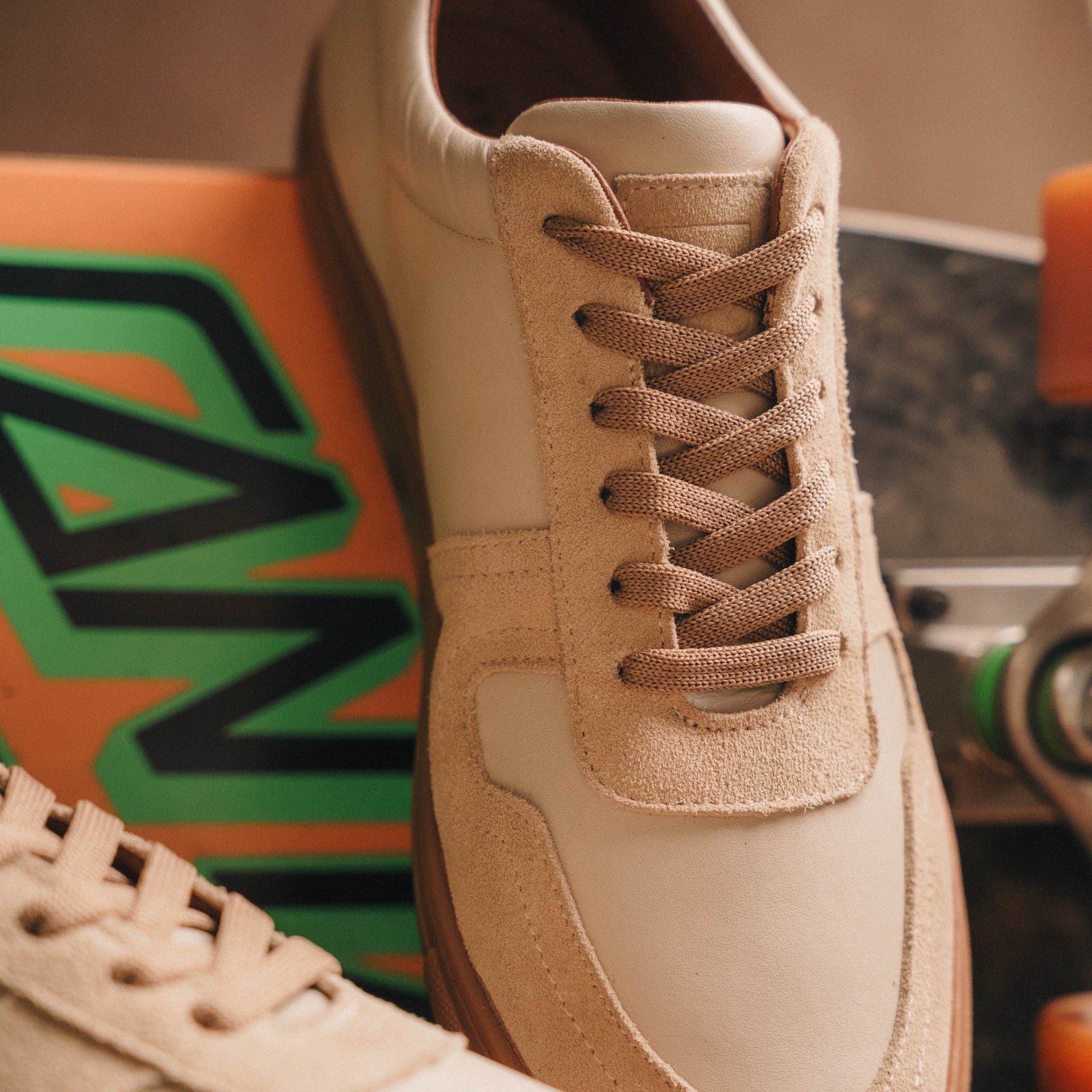 Lowtop Suede Sneaker TURIN cream