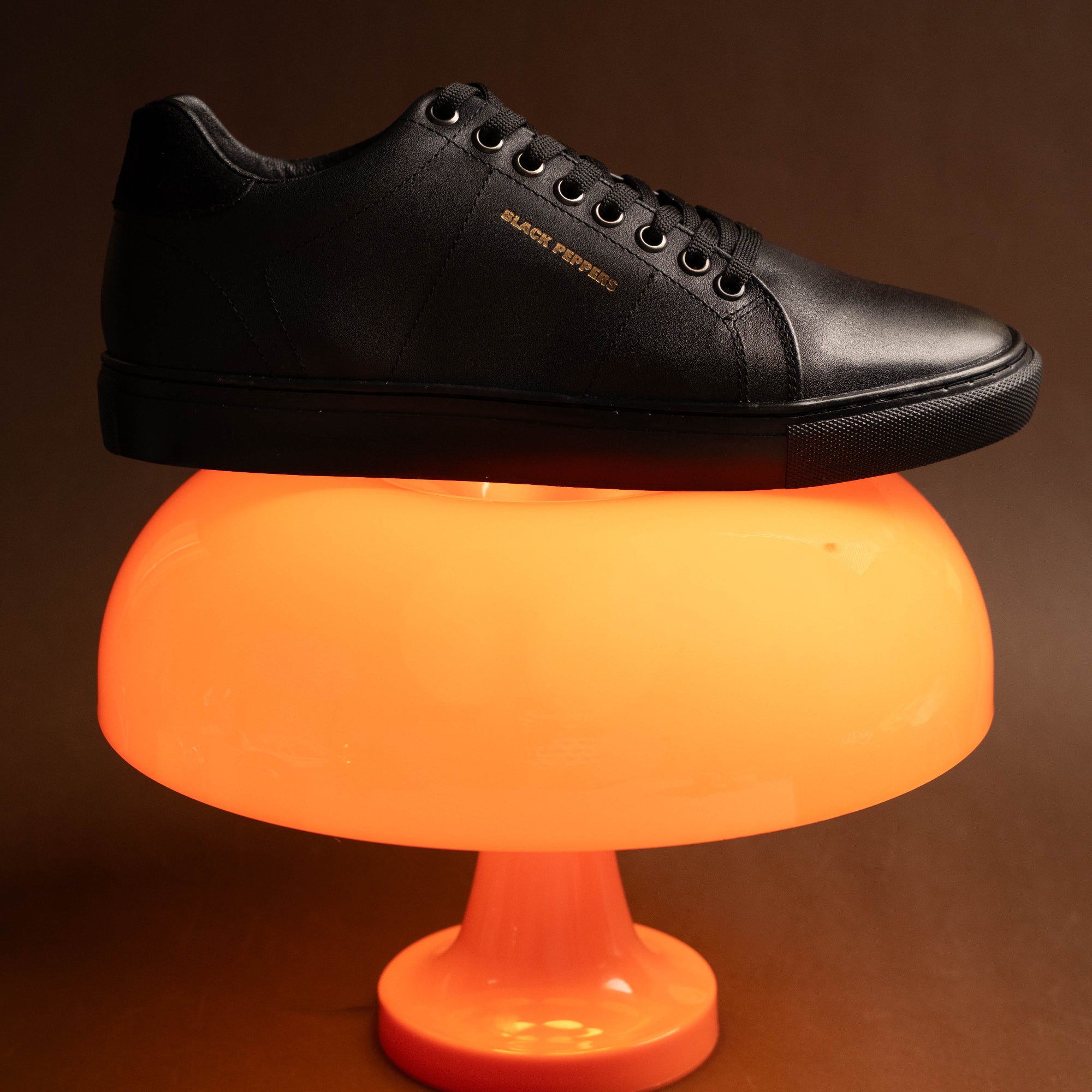 Lowtop Leather Sneaker CORE Black