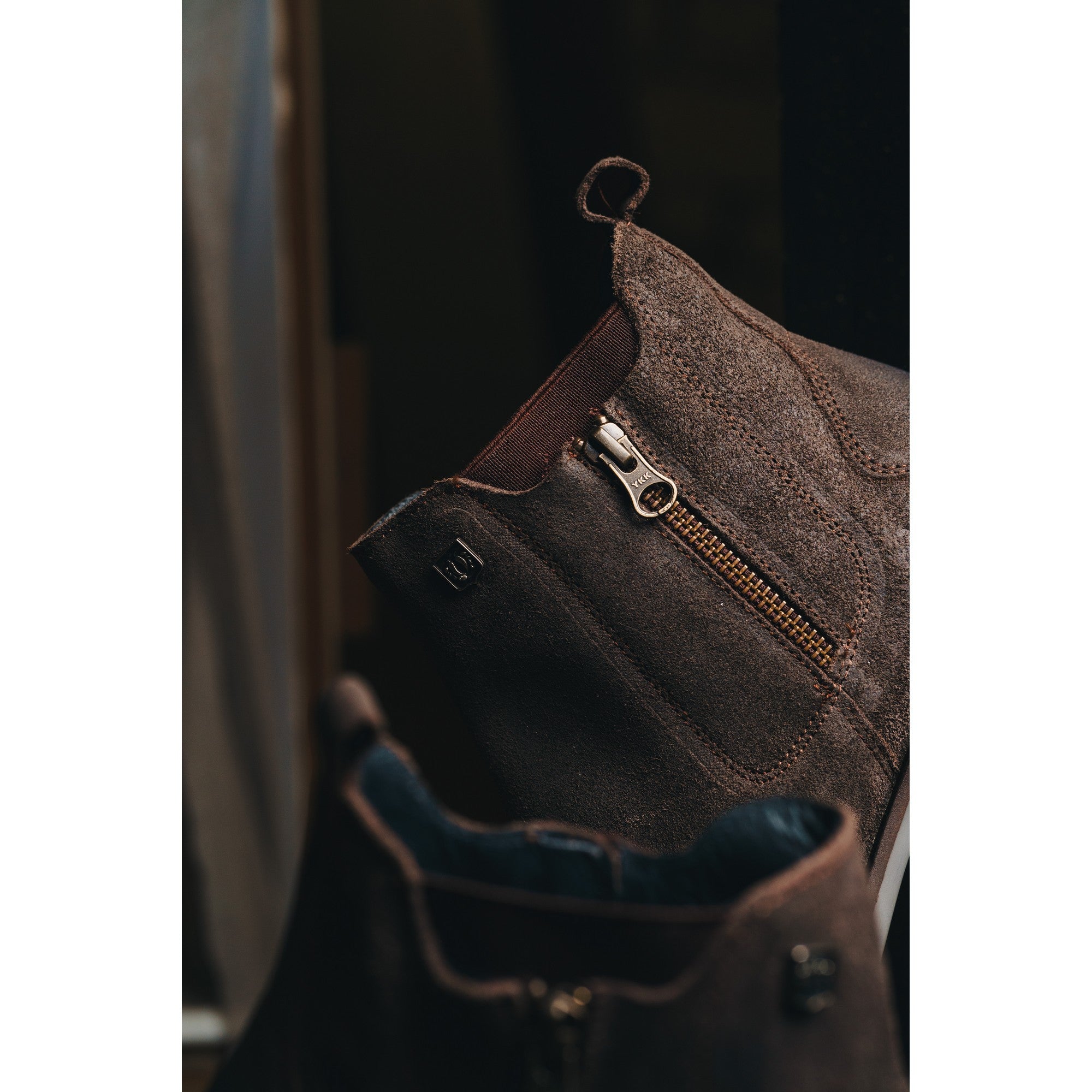 BLACK PEPPERS Gray Suede ROCKSTAR CHELSEA