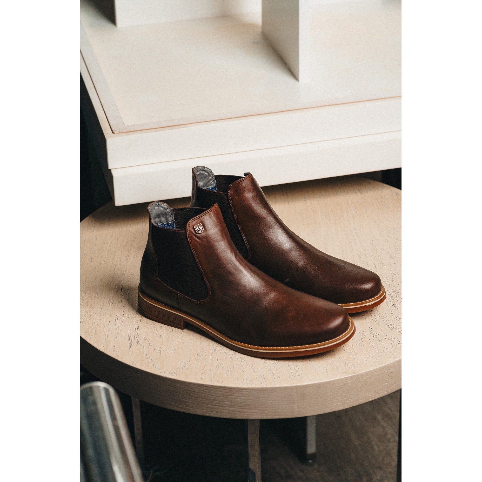 BLACK PEPPERS Brown Leather CLASSIC CHELSEA