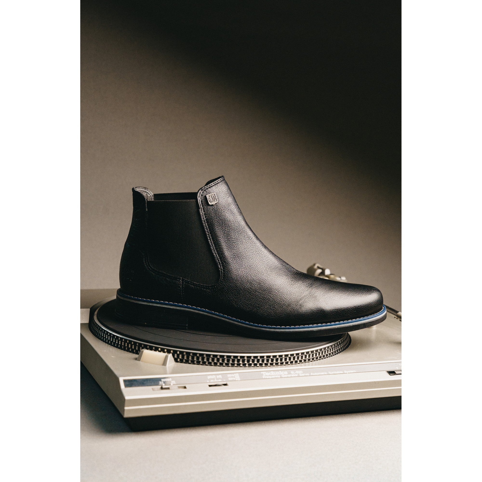 BLACK PEPPERS Black Leather CLASSIC CHELSEA
