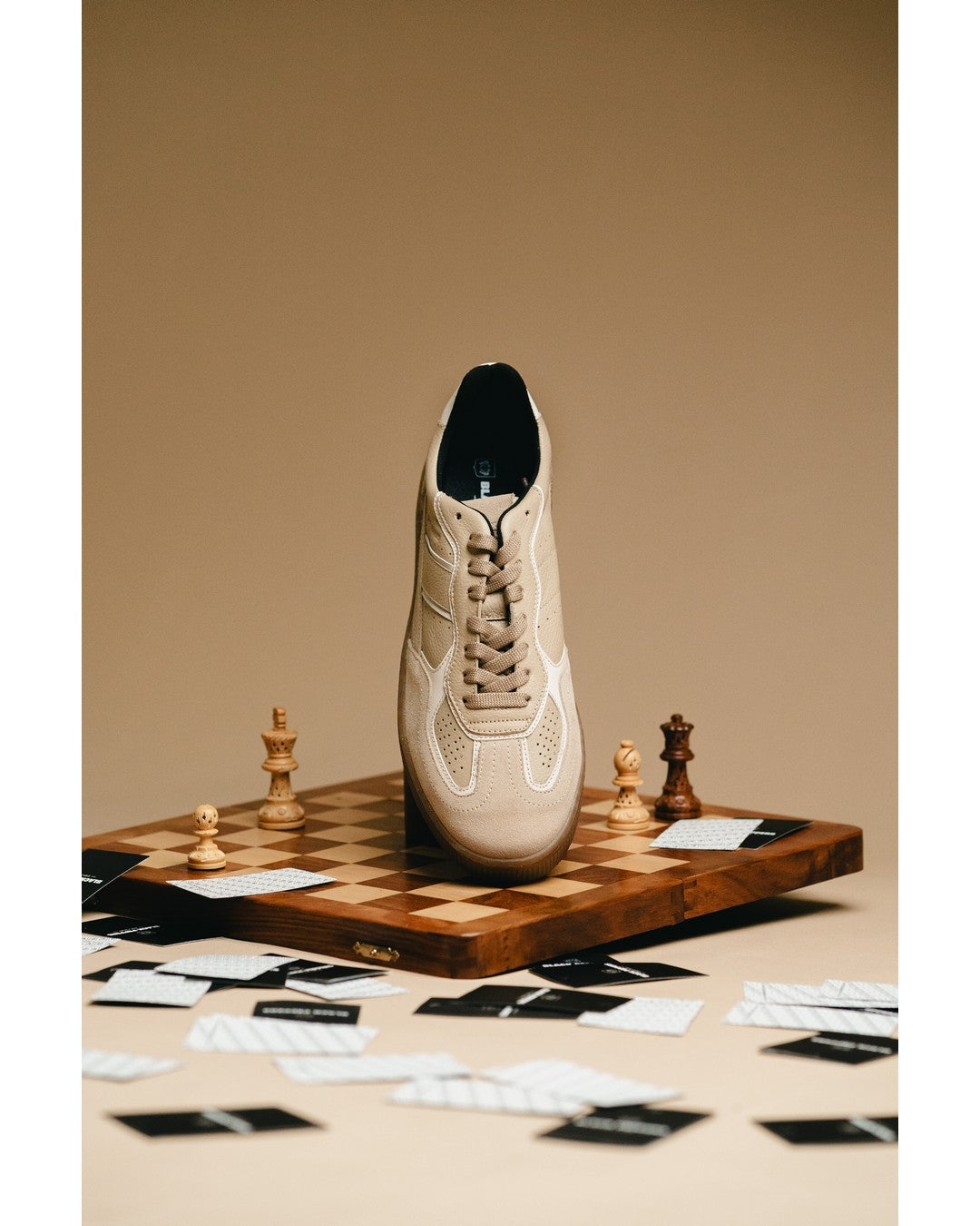 Tenis de Piel Black Peppers Lowtop Leather Sneaker PALERMO Beige/Brown Sole