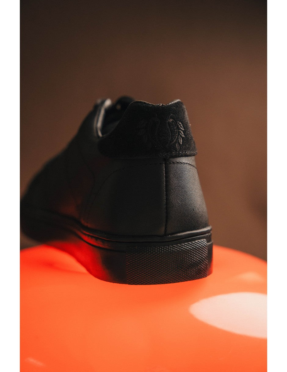 Lowtop Leather Sneaker CORE Full Black